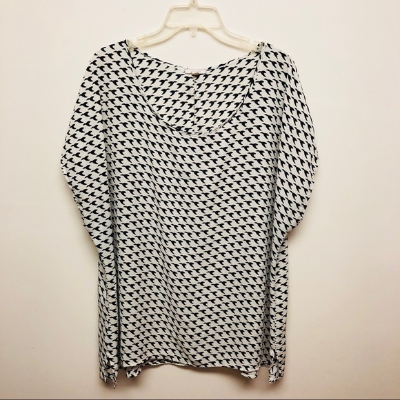 Pleione Tops - Pleione Beige Short Sleeve Flying Birds Blouse 2X